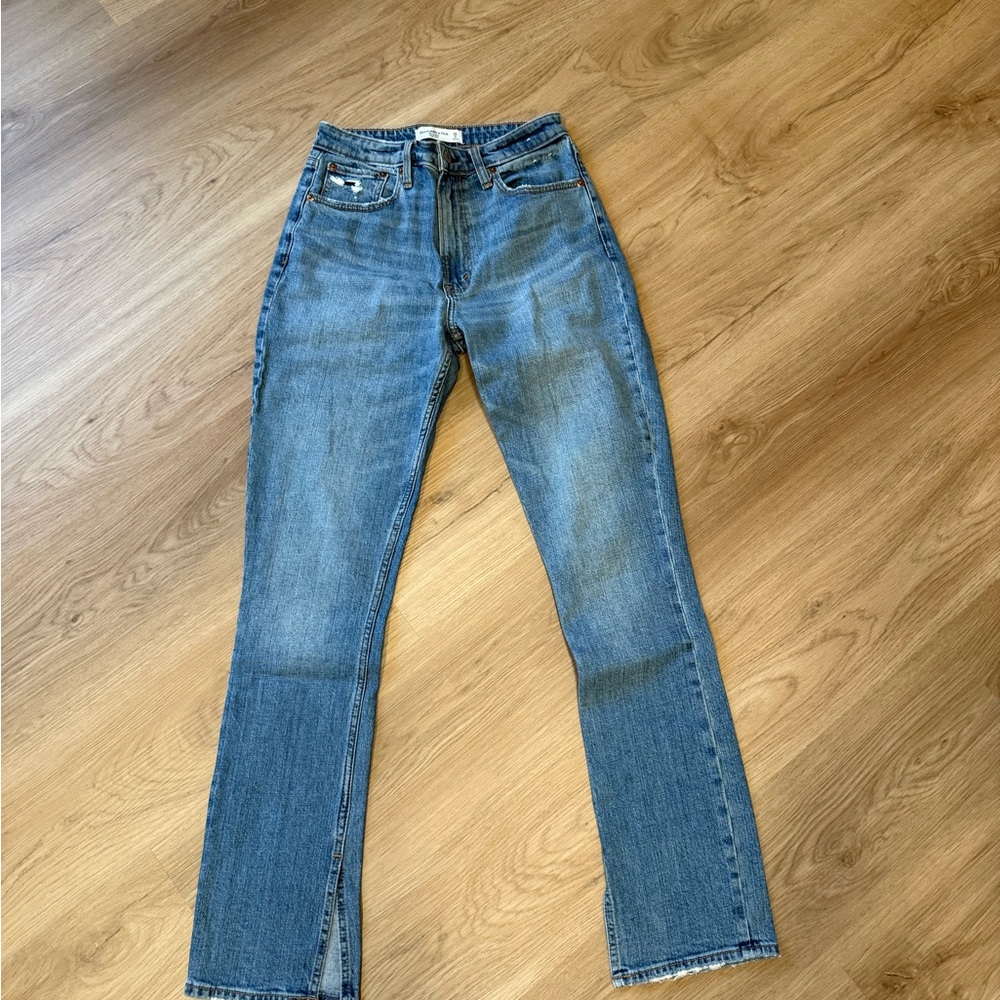 Abercrombie The Skinny High Rise jean